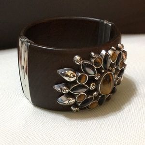 EUC Faux Tigers Eye and Silver Wooden Bangle